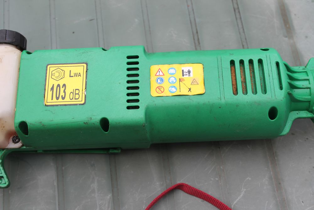 Elagueur �lectrique N'a servi qu'une fois Sold� 50 � 50 Vitry-sur-Seine (94)