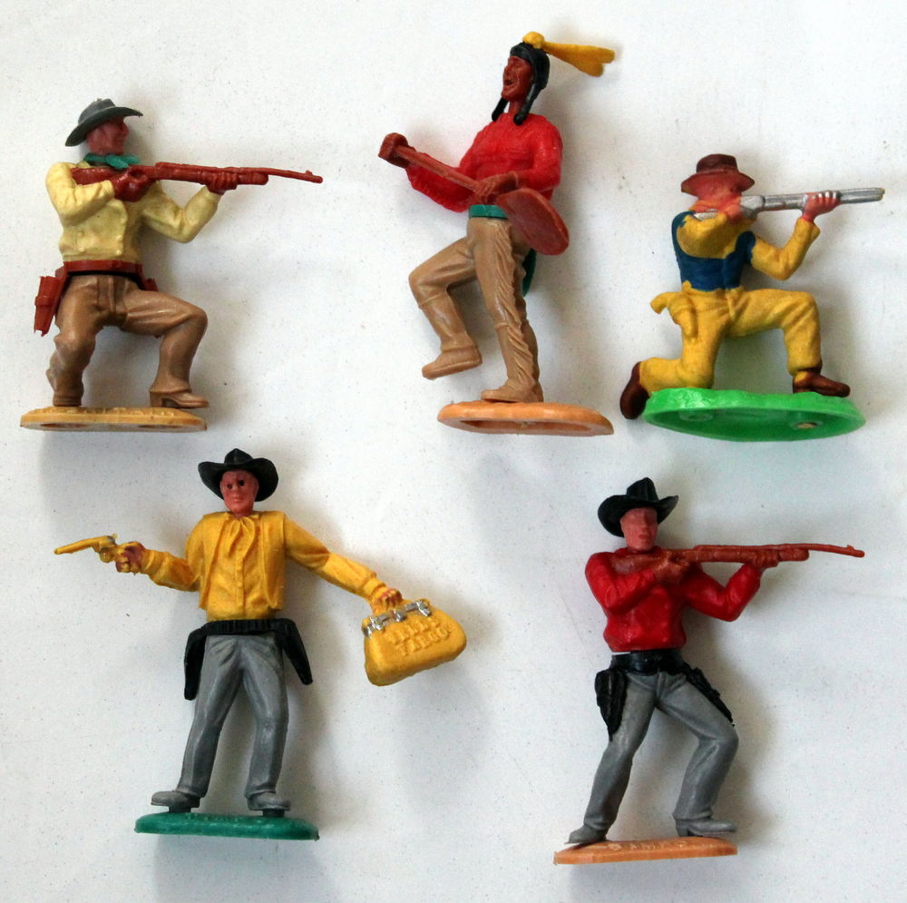 Elastolin Timpo et autres, cowboys et indien 15 Issy-les-Moulineaux (92)