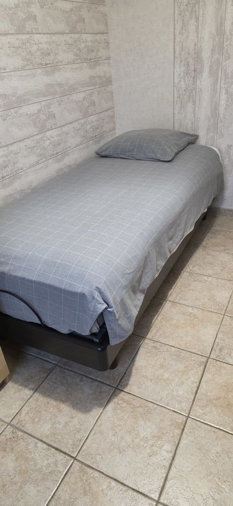 Lit �lectrique avec matelas  1 pers 90x200 900 Saudemont (62)