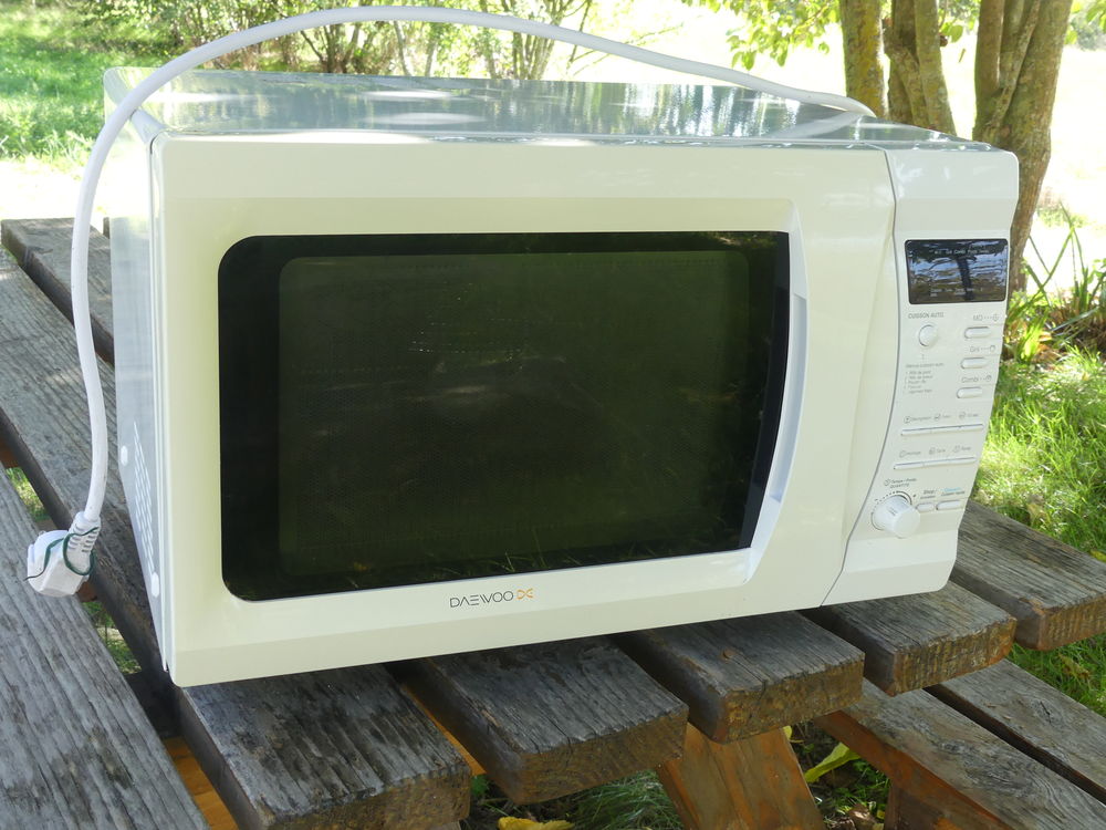 Electrom�nager 30 Saint-Michel-l'Observatoire (04)