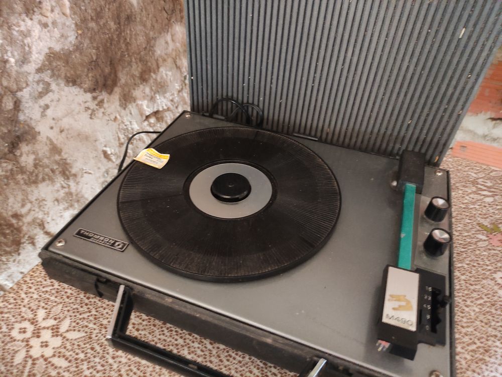 �lectrophone vintage 15 Neublans-Abergement (39)