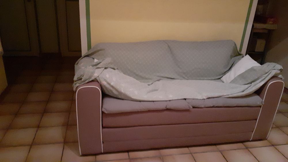 �l�gant CANAP� D�PLI-MOUSSE taupe liseret beige 0 Saintes (17)