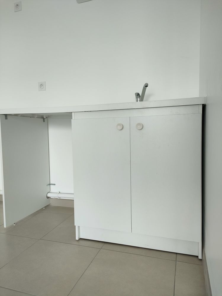 Lot d'�l�ments de cuisine/kitchenette �  monter 140 La Bernerie-en-Retz (44)