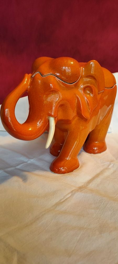 �l�phant bonbonni�re orange en gr� (n�2) 32 Avermes (03)