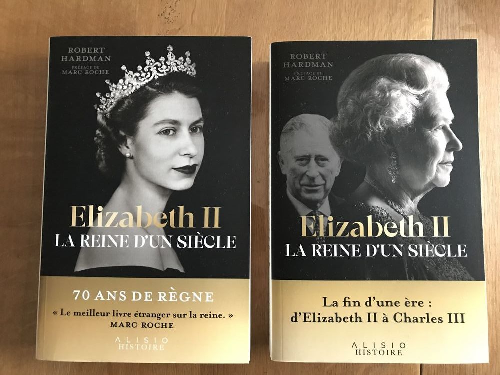 Elizabeth 2 la reine du si�cle, les deux tomes 20 Saumur (49)