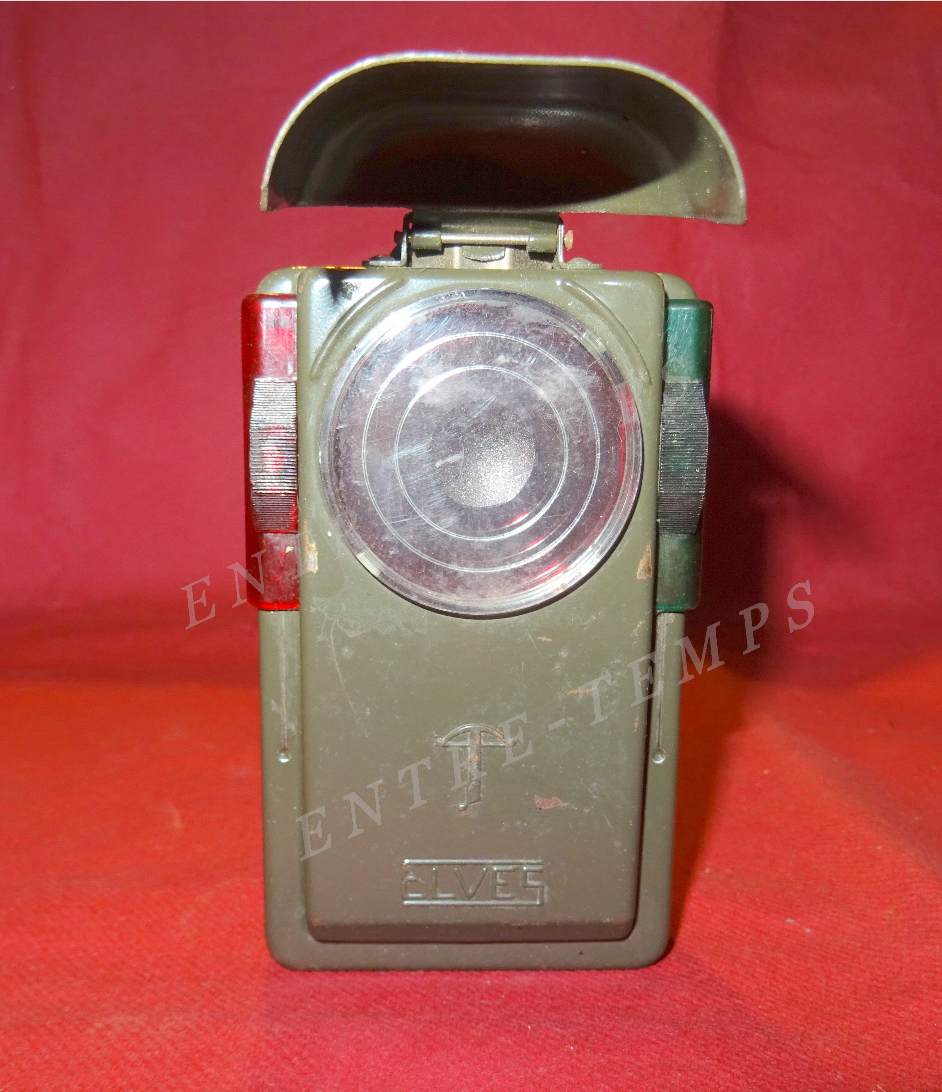 ELVES LAMPE MILITAIRE DE POCHE TYPE ALLEMANDE 16 Sergines (89)