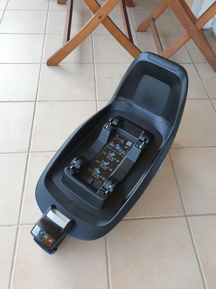 Embase ISOFIX 2WayFix de B�b� Confort 50 Fr�jus (83)