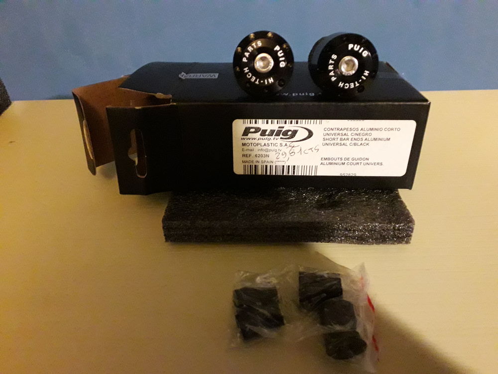 EMBOUTS DE GUIDON ALUMINIUM COURT UNIVERS. 10 Fr�vent (62)