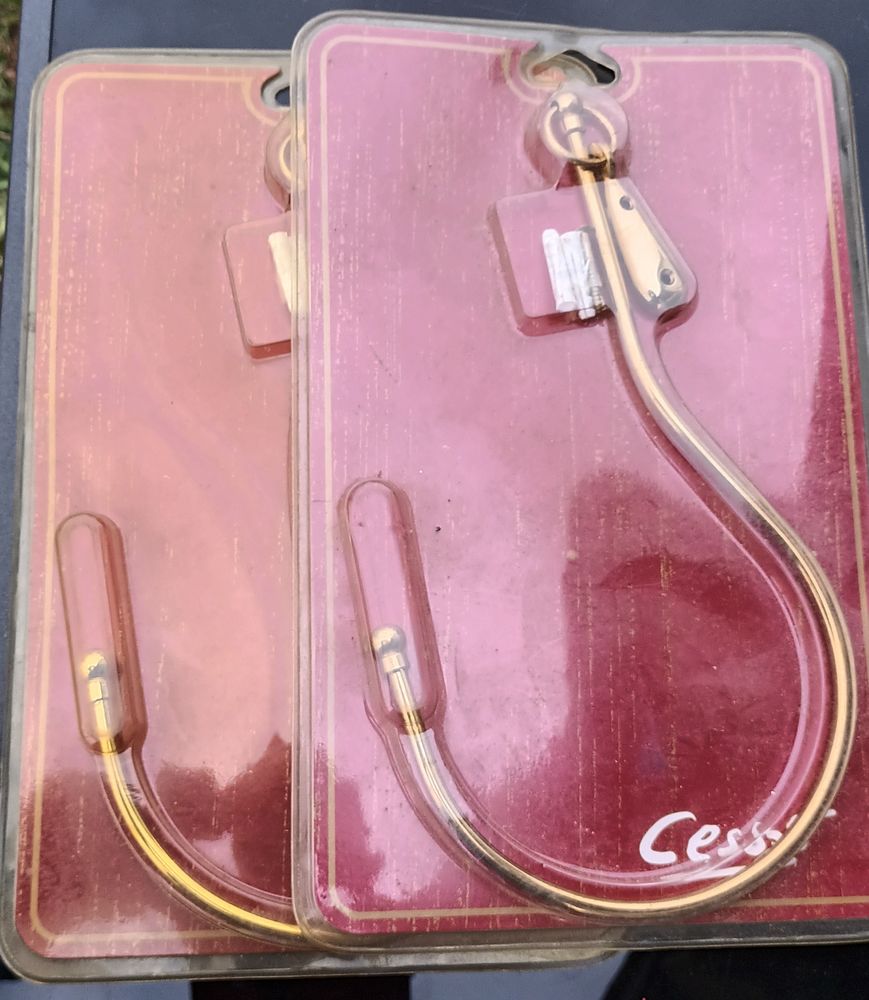 Embrasses rideaux R�gency de qualit� en laiton verni 44 Romagnieu (38)