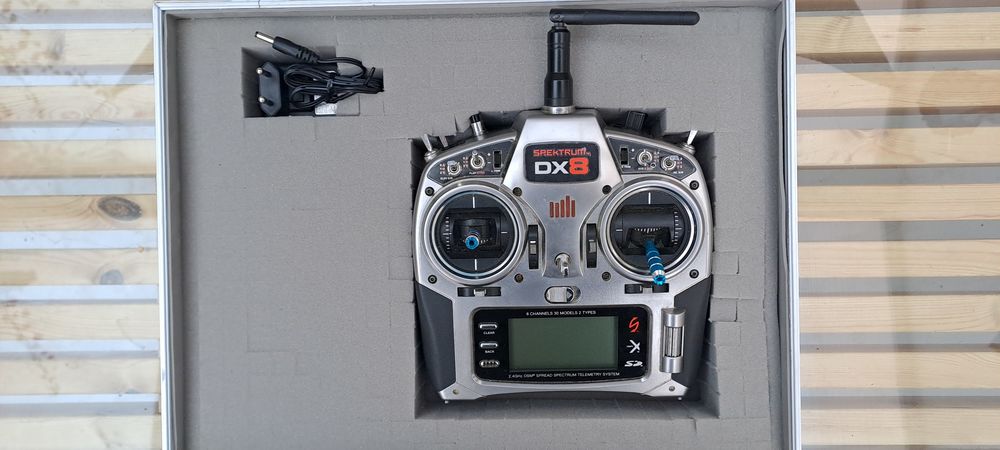 Emetteur  spektrum DX8 bon �tat. 150 Saint-Cannat (13)