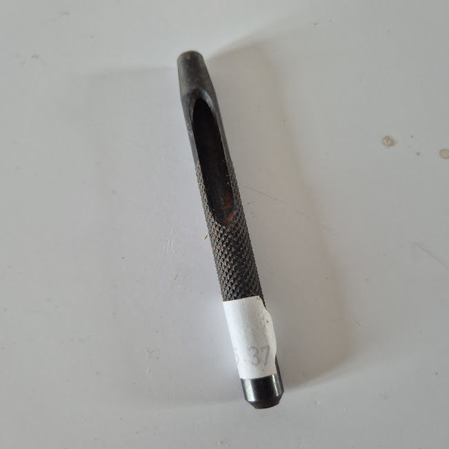 Emportes pi�ce,  ?illet, neuf, � ouverture lat�rale,  diam�t 3 Saumur (49)