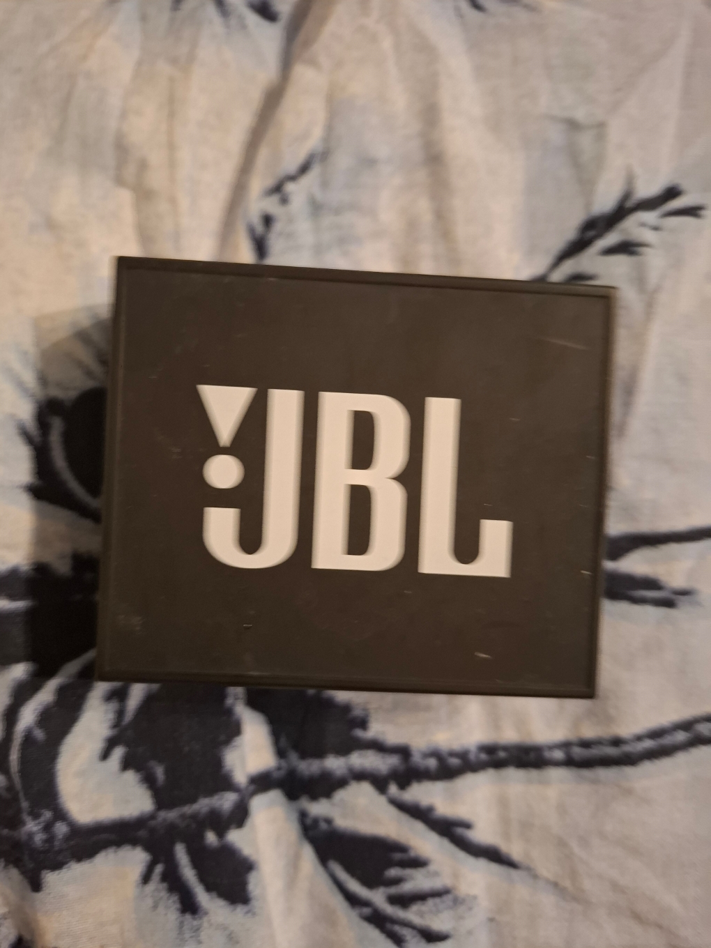 enceinte Bluetooth noir et �couteurs sans fil 100 Belley (01)