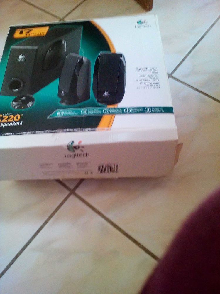 enceinte Logitech 8 Magalas (34)