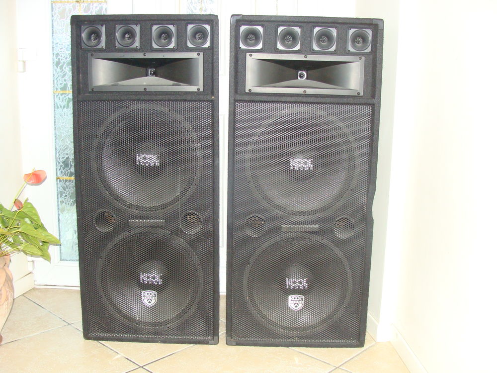 Enceinte sono forte puissance 300 Toutens (31)