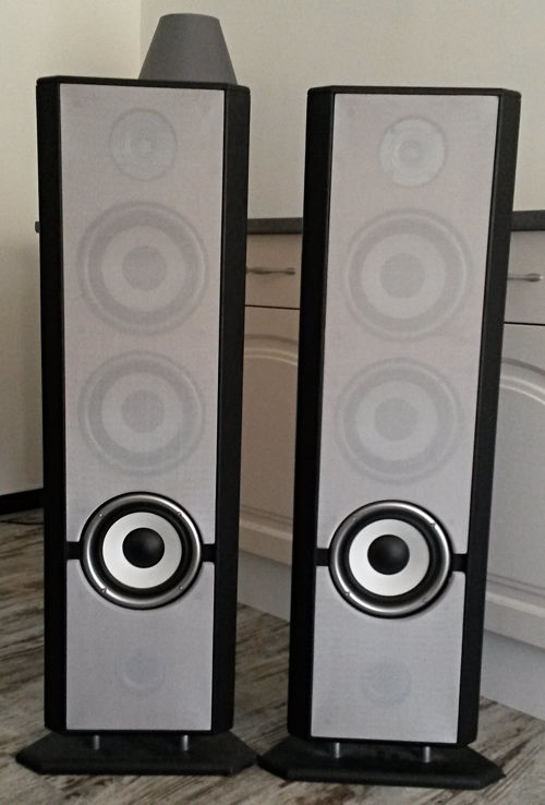 2 Enceintes  hifi: 4 voies 60 Toulon (83)