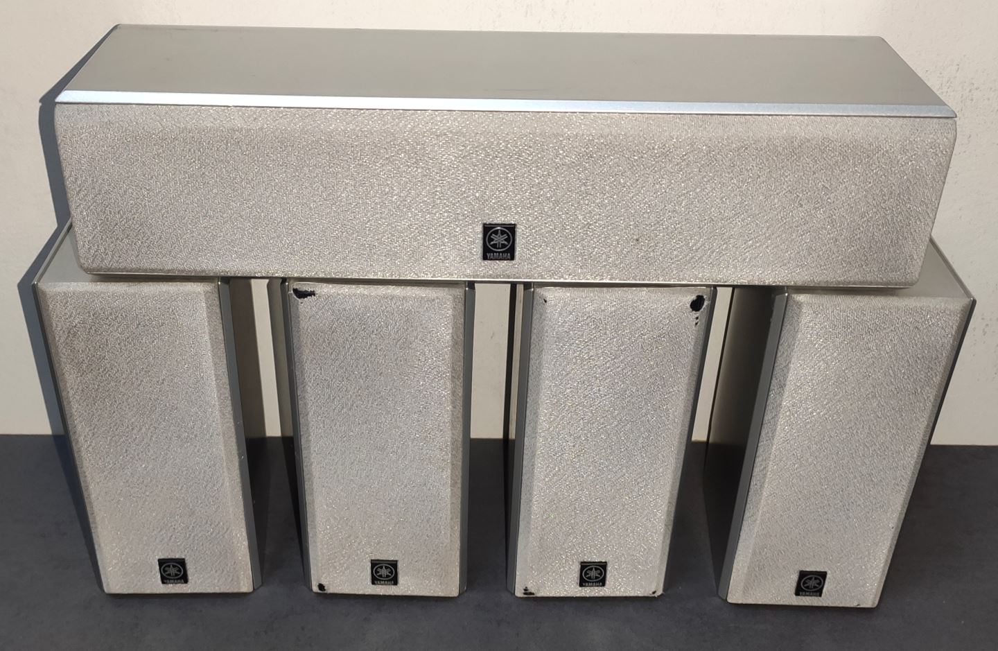 Lot de 5 enceintes home cin�ma YAMAHA 50 Haironville (55)