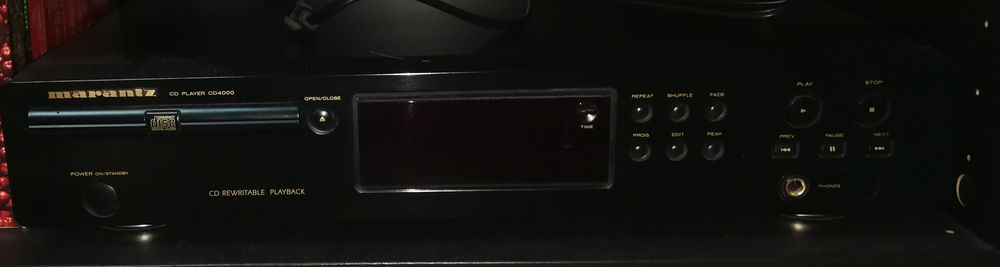 4 enceintes+ lecteur CD 200 �vry (91)