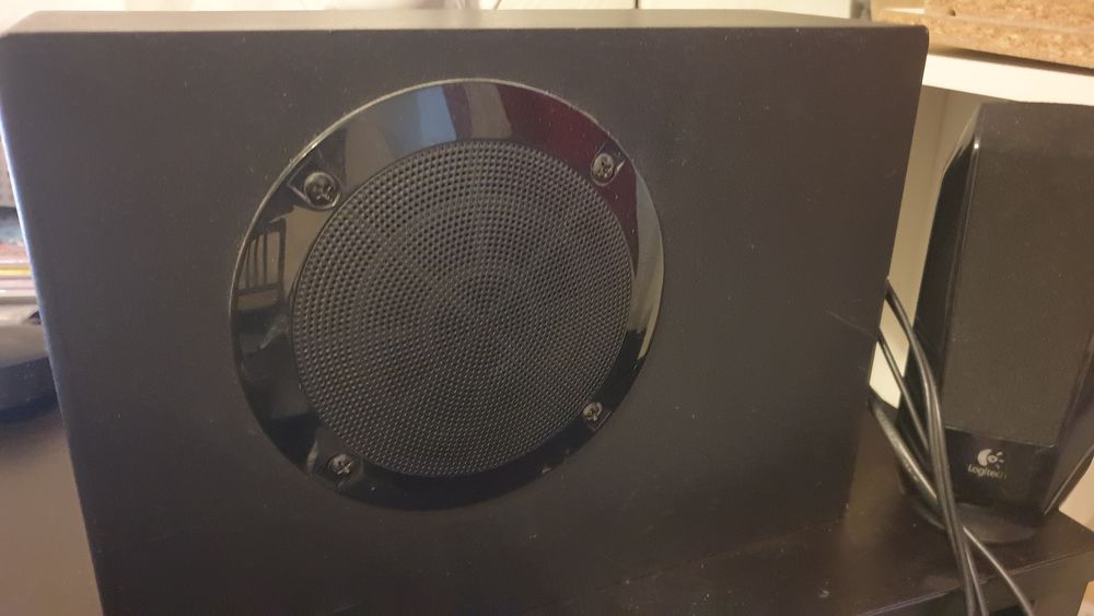 Kit Enceintes 2.1 Logitech S220 Noir - Complet avec T�l�comm 20 Angers (49)