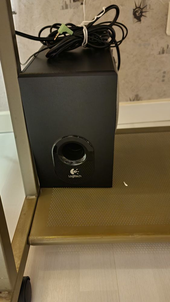 Enceintes Logiteck 30 Gardanne (13)
