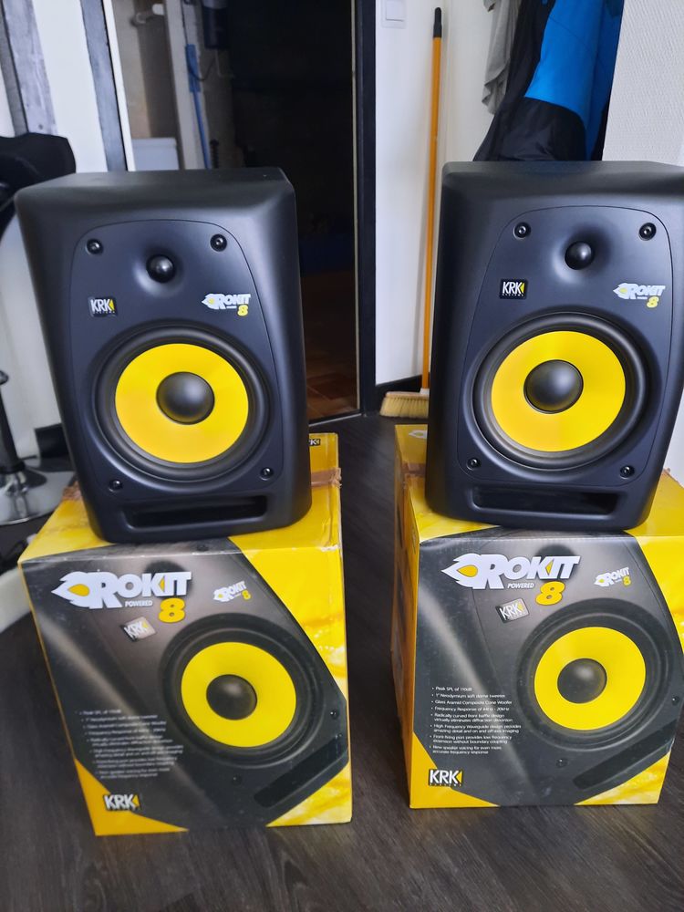 Enceintes de monitoring KrK Rokit8 G2 250 Tulle (19)