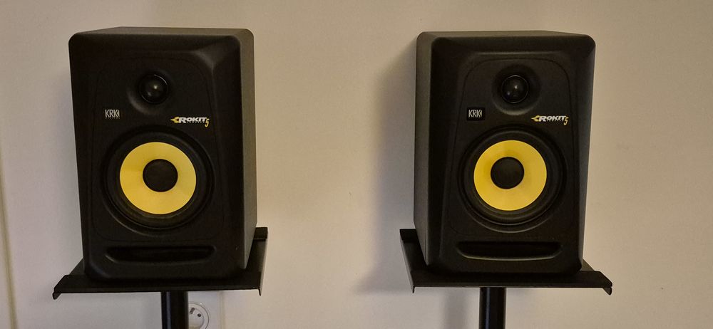 Enceintes de monitoring studio + Pieds d'enceintes r�glables 285 Romainville (93)