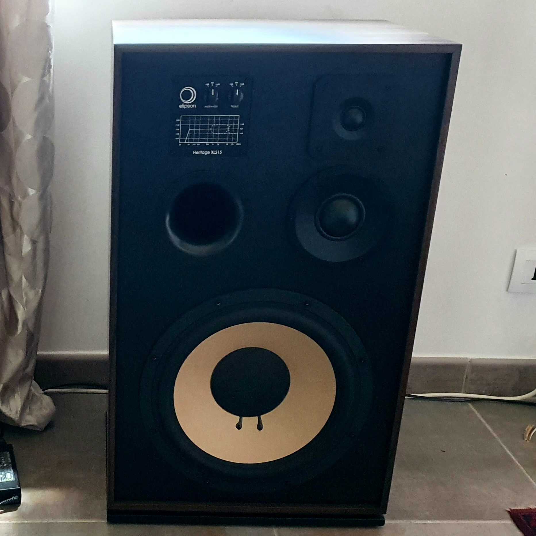 Enceintes XLS 15 Neuves 1850 Montlaur (31)