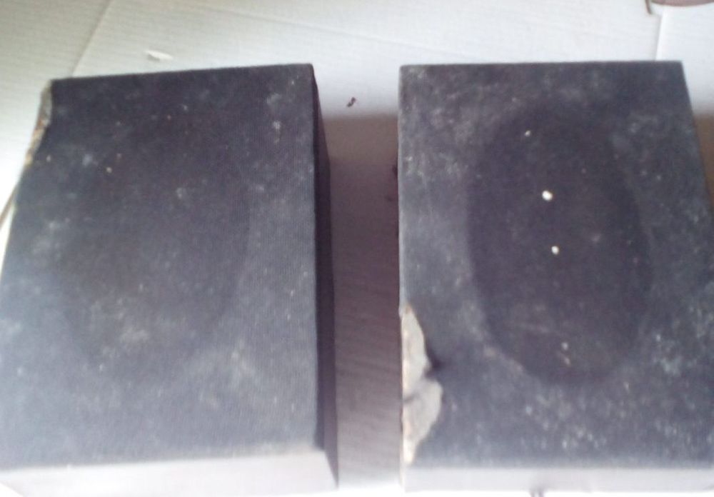 Enceintes a restaurer
15 Warcq (08)