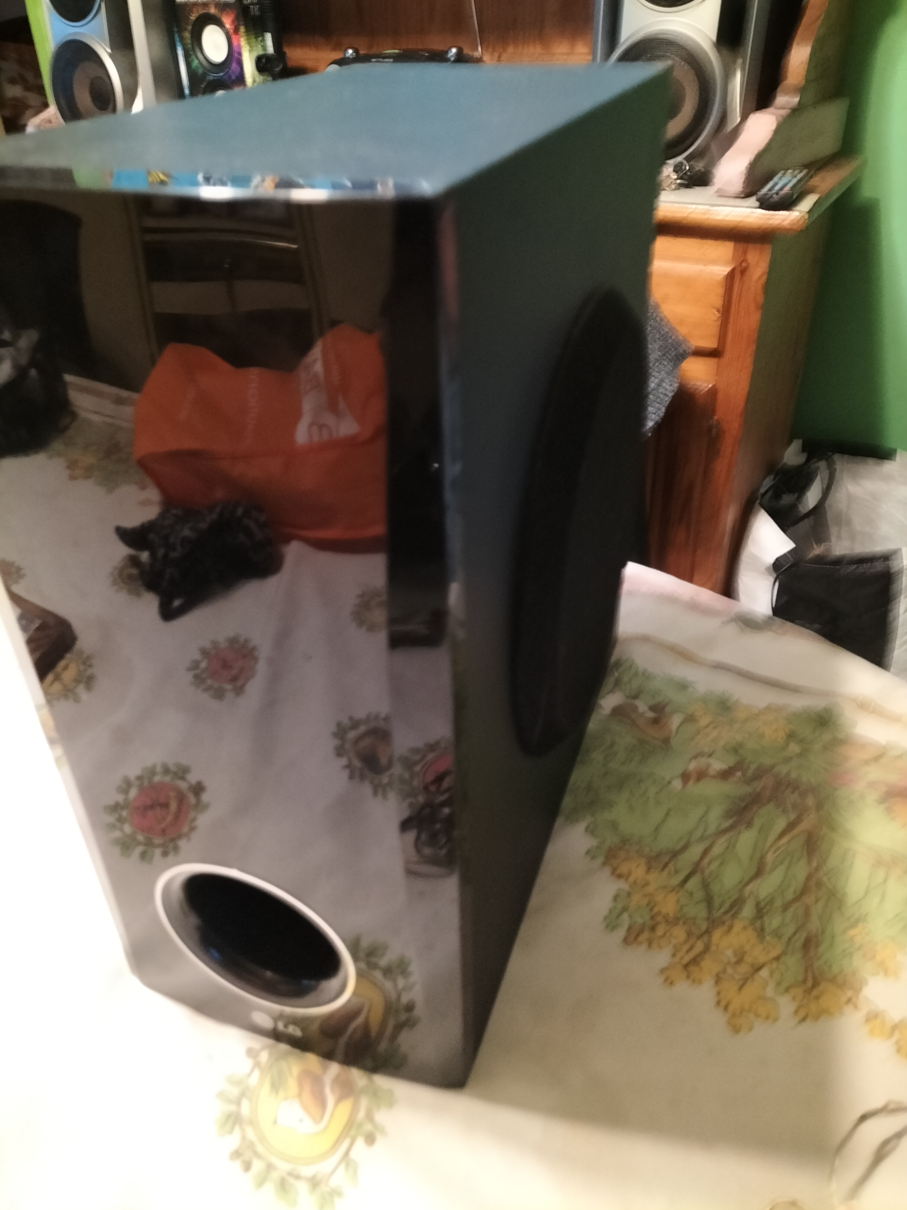 Enceintes LG tr�s bon �tat 30 Cachan (94)