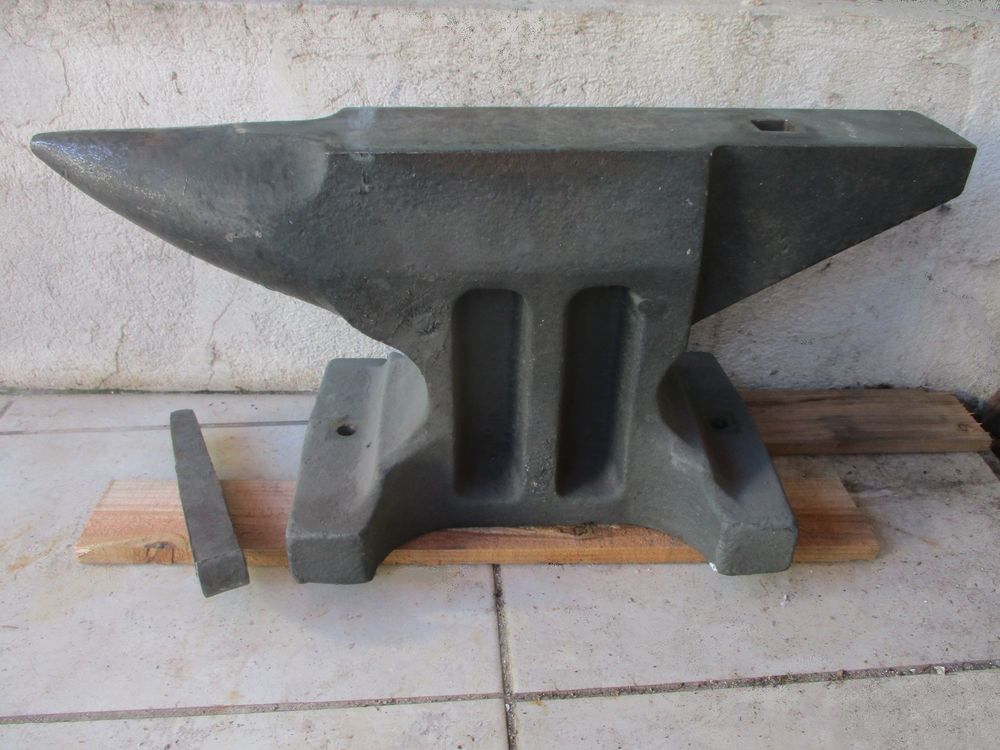 Enclume de boh�me 80 KG 450 Cagnes-sur-Mer (06)