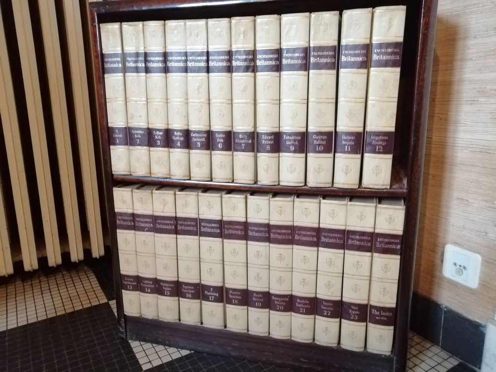 encyclopedia britannica 150 Denguin (64)
