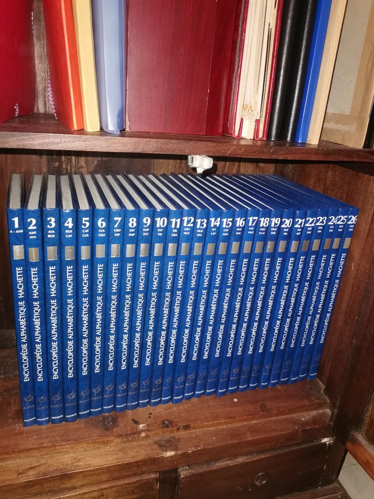 ENCYCLOP�DIE ALPHA en 26 volumes 50 Le Blanc-Mesnil (93)