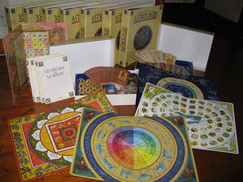 Encyclop�die  Apprendre et connaitre l'astrologie  350 Villers-Saint-Christophe (02)