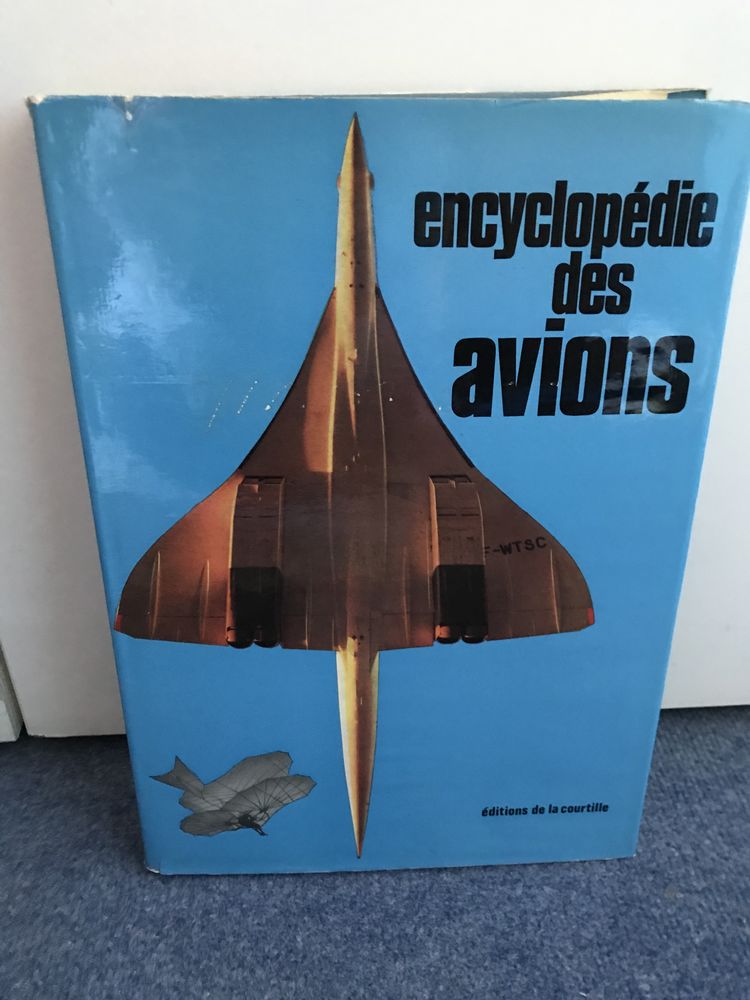 Encyclop�die des avions 8 Annemasse (74)