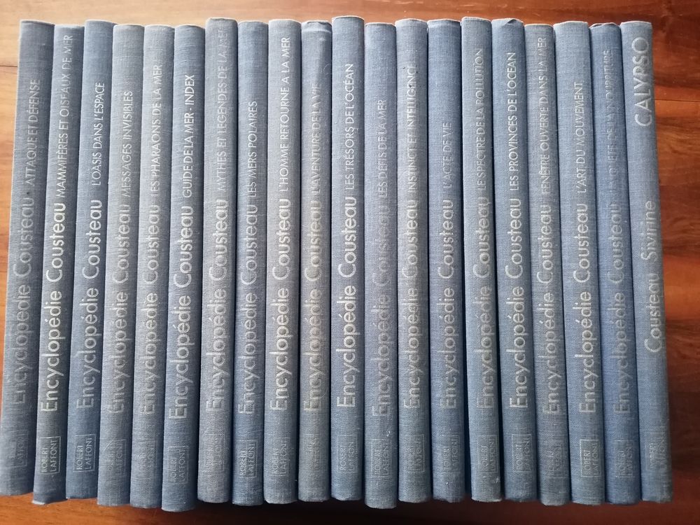  Encyclop�die Cousteau 160 Valbonne (06)