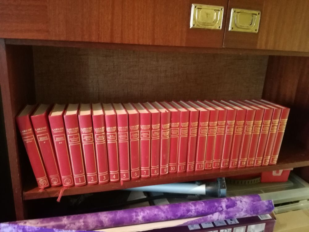 encyclop�die Larousse 30 Escalquens (31)