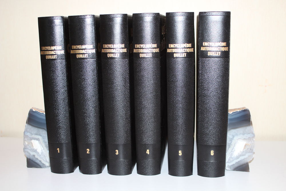 Encyclop�die Quillet 1976 48 Rennes (35)