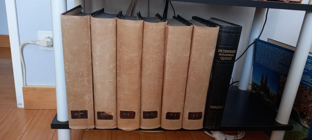 encyclopedie QUILLET 30 M�rignac (33)