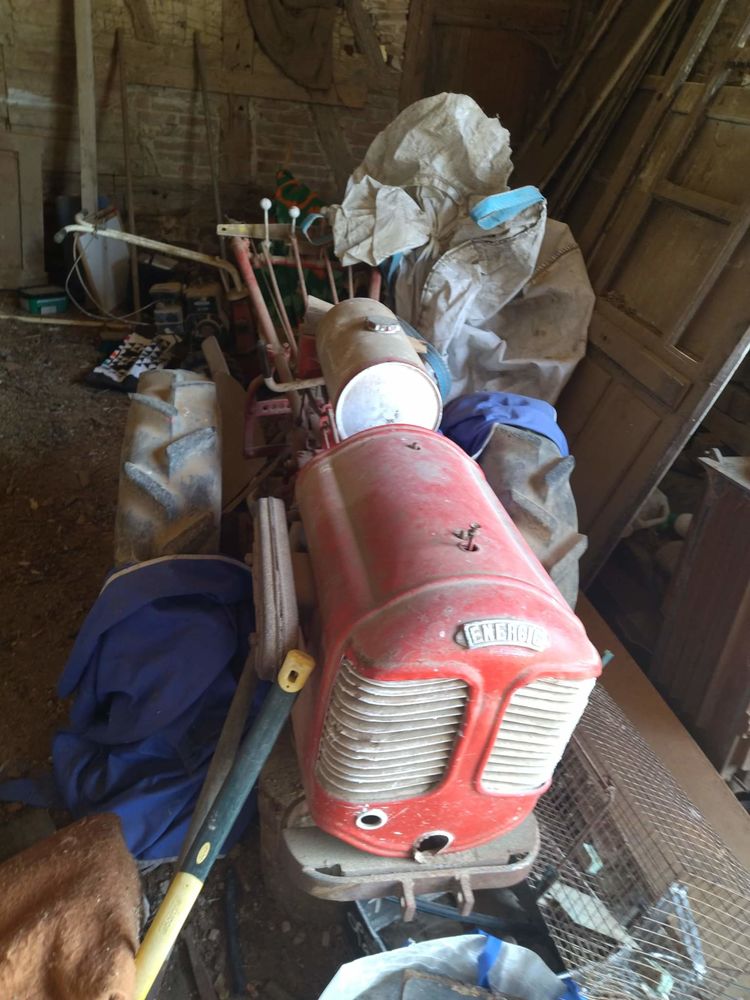 Energic avec plein d'outil adaptable double charrue 400 Saint-�tienne-sur-Reyssouze (01)