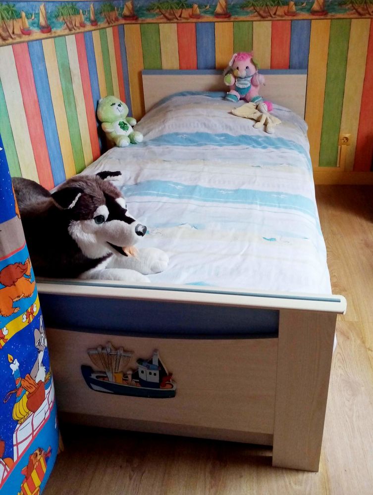 Lit enfant 90x190 sommier lattes et matelas 100 Saint-Agathon (22)