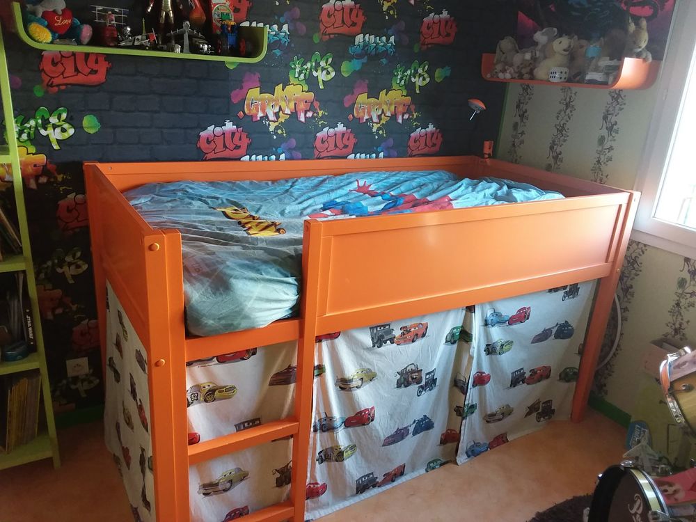 Lit enfant/adolescent sur�lev� 85 Rochefort (17)