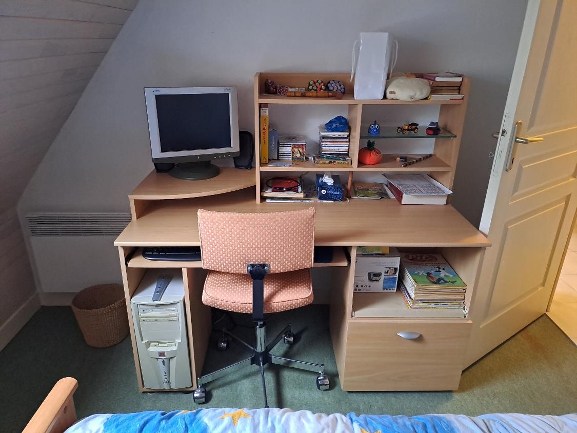 Lit enfant avec bureau 110 Plo�rmel (56)