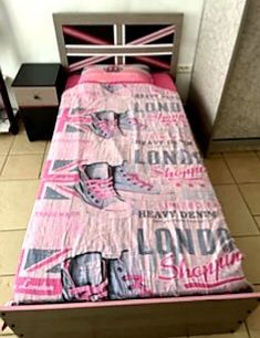 Lit enfant avec tiroirs, sommier, matelas et table de chevet 120 Argancy (57)