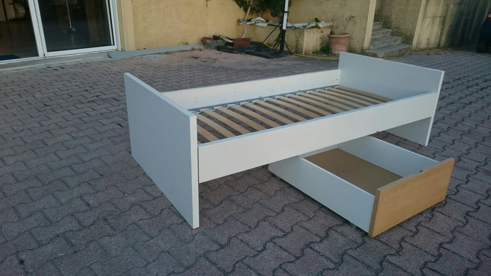 lit enfant blanc avec tiroirs 40 Roussillon (38)