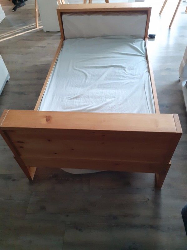 Lit enfant en bois 50 M�dr�ac (35)