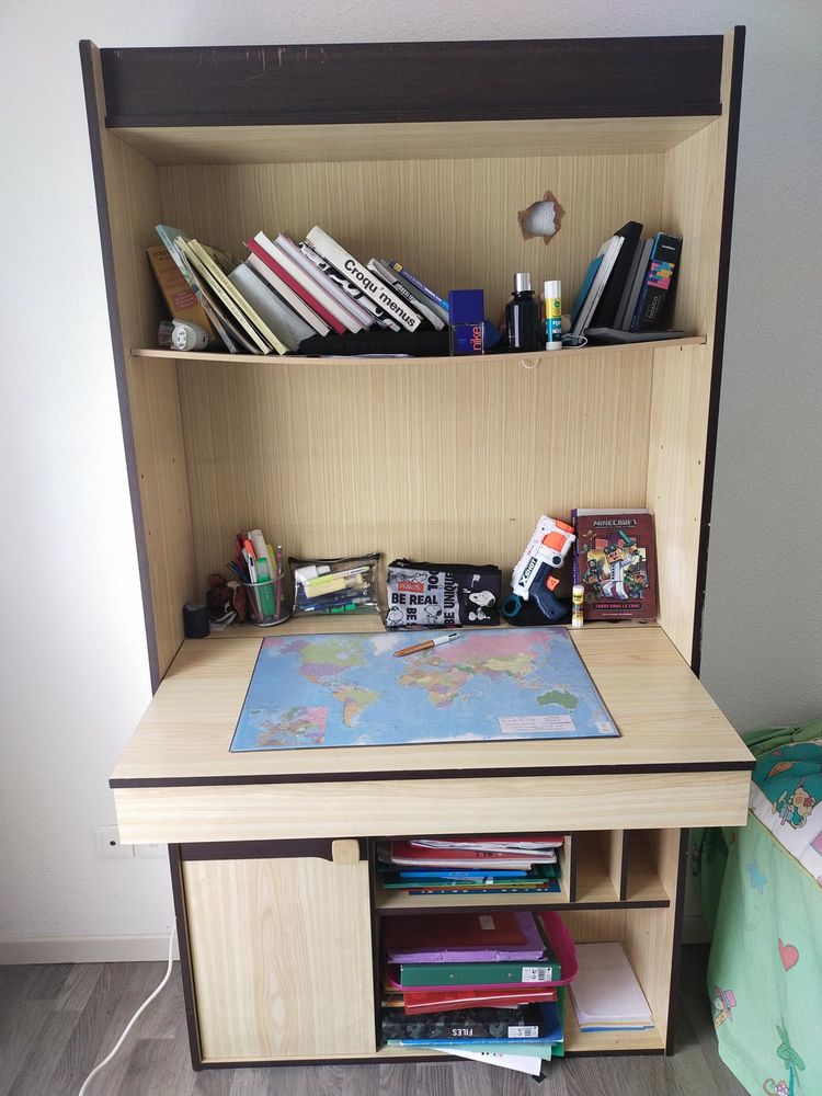 lit d'enfant 0,90m + bureau d'enfant 90 Colmar (68)