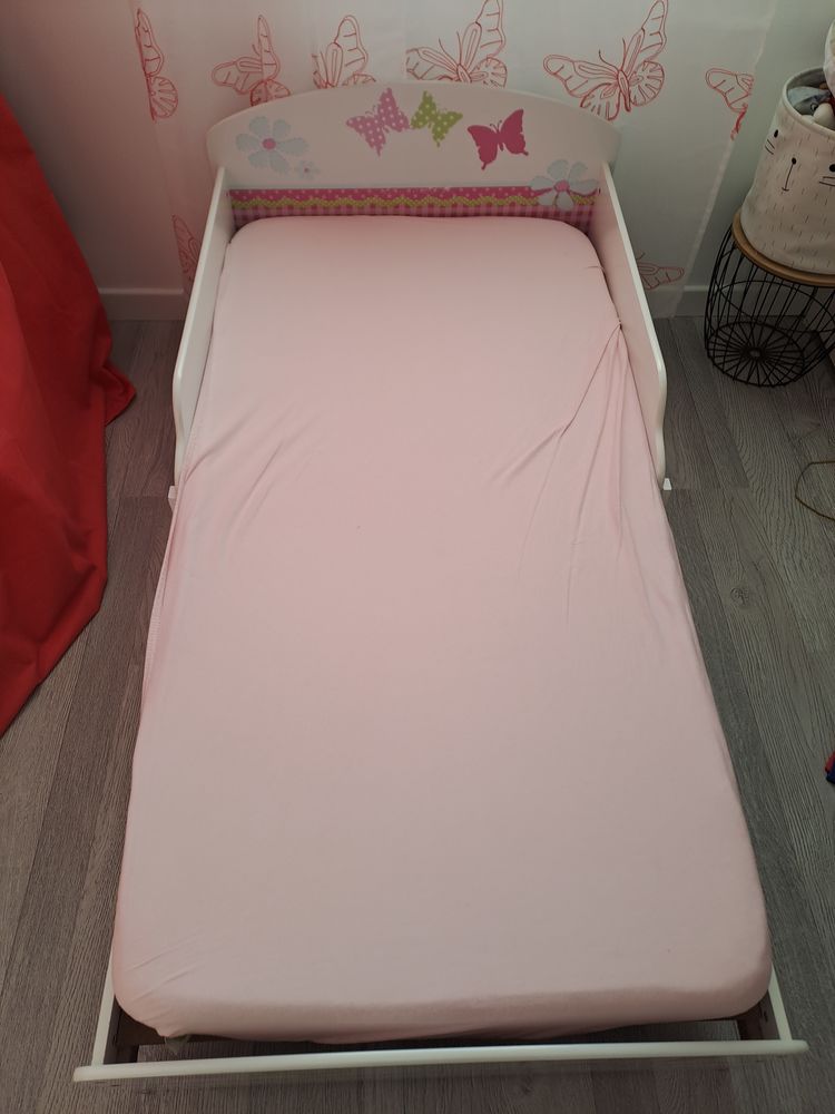Lit enfant fille avec matelas et literie 120 Saint-�tienne-de-Saint-Geoirs (38)