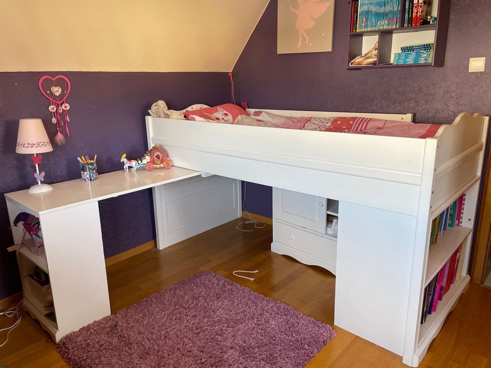 Lit enfant mi-hauteur (avec bureau et commode)
250 Colmar (68)