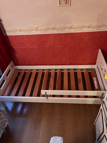 lit d enfant et linge  de lit [couette et housses et draps] 90 Tigery (91)