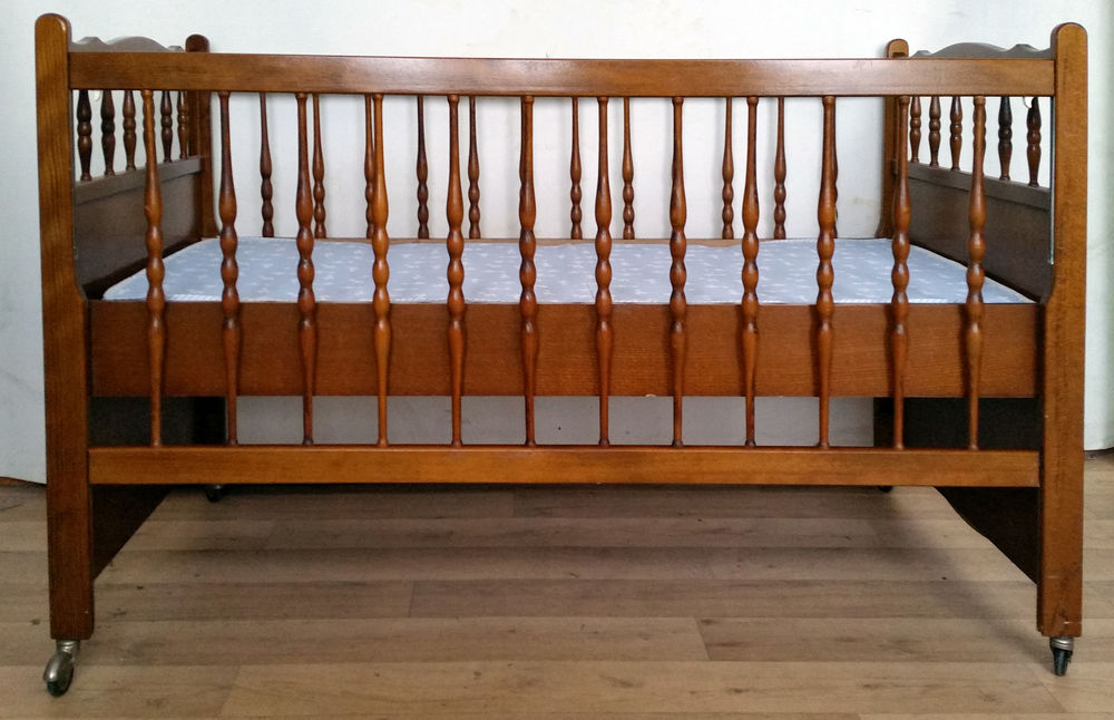 Lit d'enfant + linges de lit 80 Mons-en-Bar�ul (59)