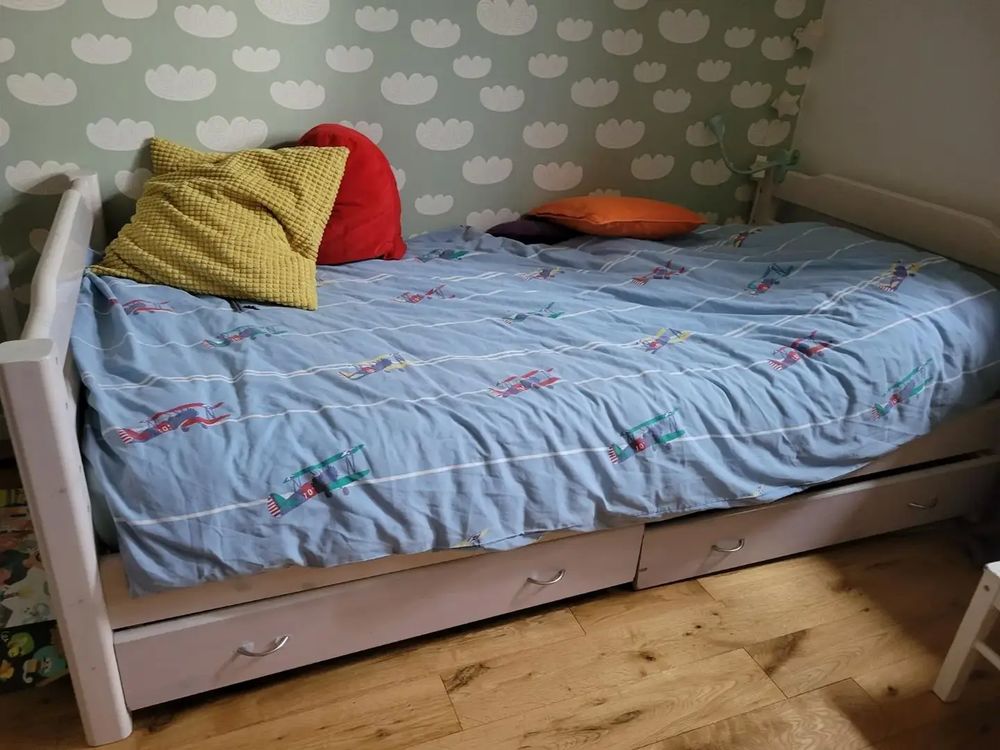 - Lit enfant 1 place bois avec matelas et tirrois 15 Chassieu (69)